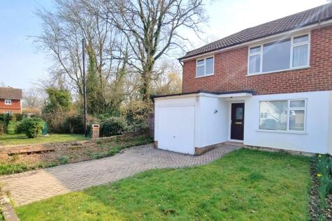 Silverlea Gardens, Horley, Surrey, RH6