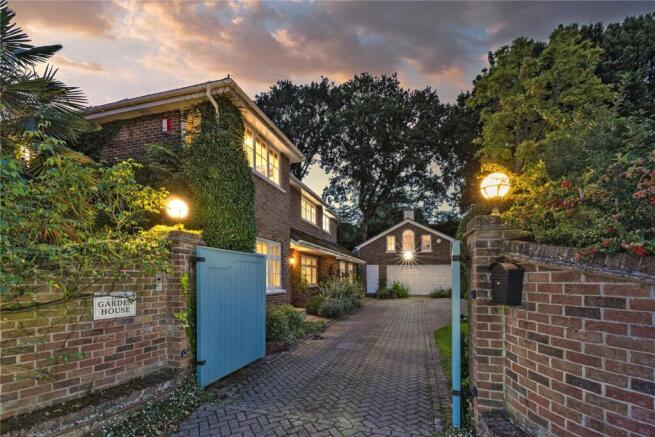 Front Dusk View