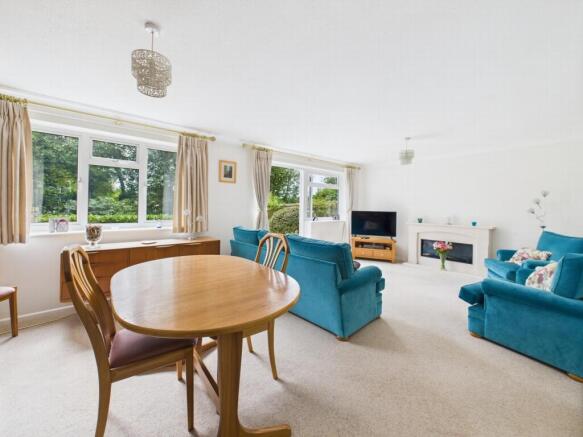 Sitting/Dining Room