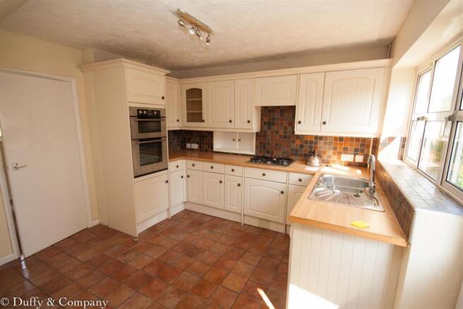 109 Americas Lane (7 of 11).jpg