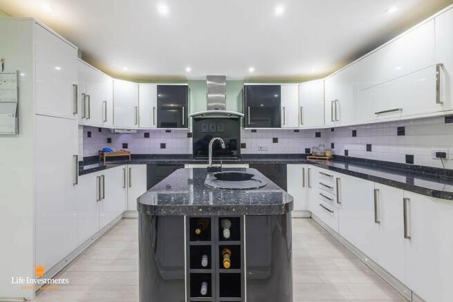 Kitchen-Family Room