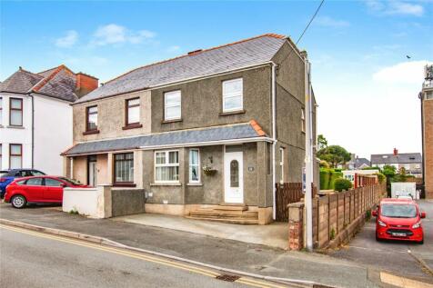 Milford Haven - 3 bedroom semi-detached house for sale