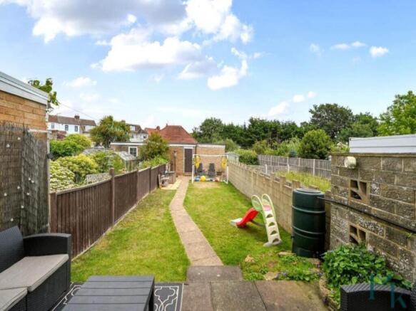 234383_33999723_IMG_