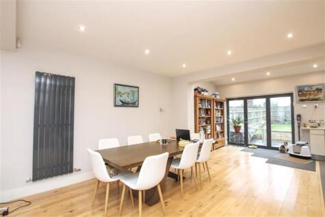 Park View Gardens, Hendon NW4