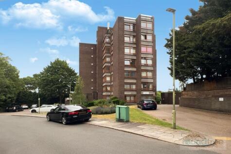 Westchester Court, Westchester Drive