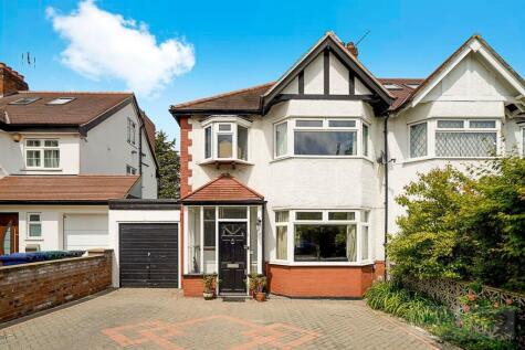 Meadow Drive, Hendon NW4