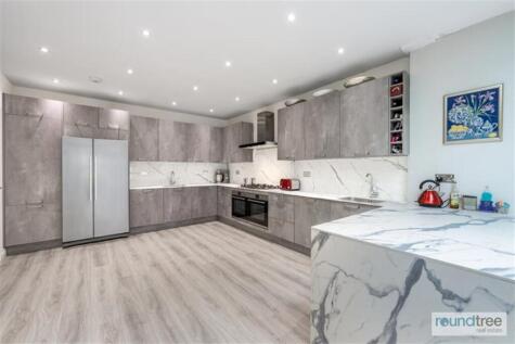 Holders Hill Avenue NW4