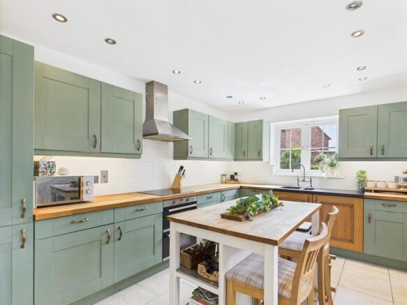 CAM03582G0-PR0127...