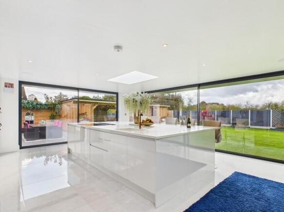 CAM03582G0-PR0148...