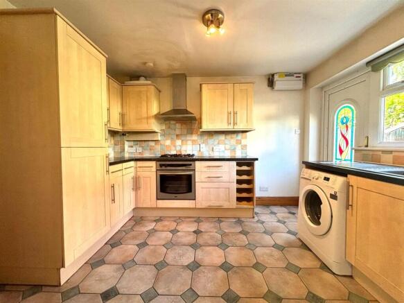 Kitchen .jpg