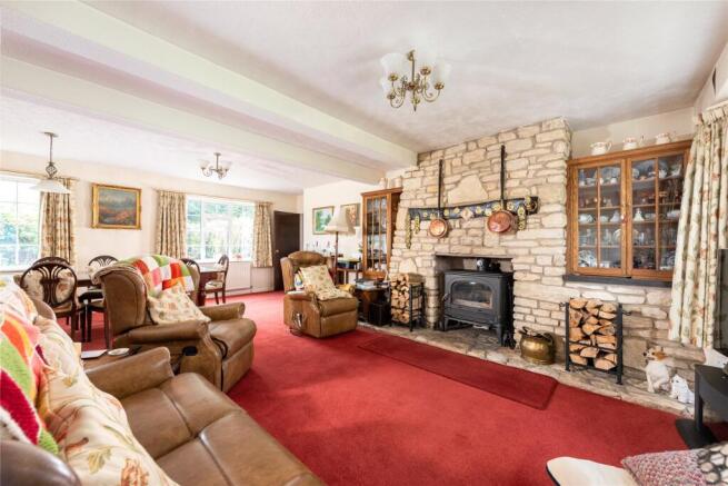 Sitting/Dining Room