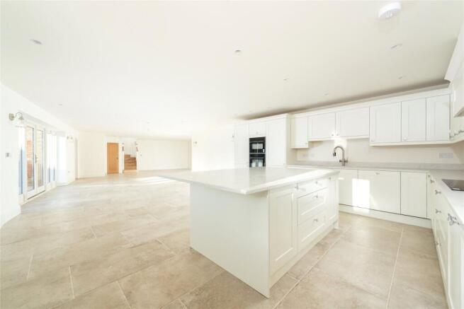 Kit/Din/Sitting Room