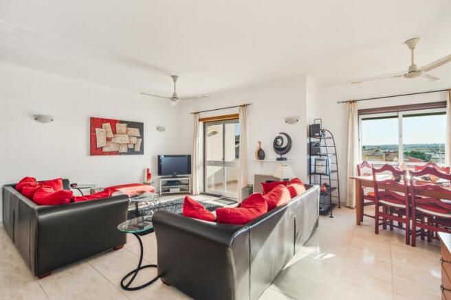 LIVING ROOM 3.jpg