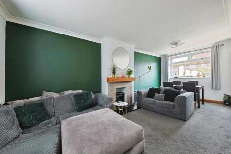 Burcott Garth, Hull, East Riding of Yorkshire, HU4 7LG