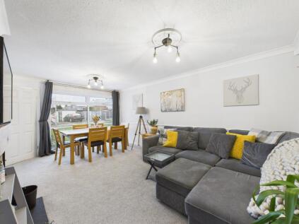 Willow Court, Willerby, Hull, HU10 6JL