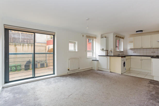82287_Nasmith Court