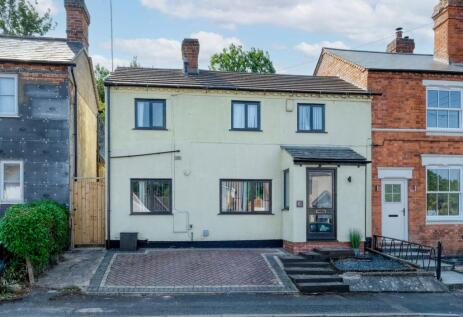 Enfield Road, Hunt End, B97