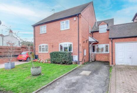 Foregate Street, Astwood Bank, B96