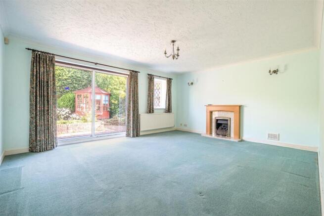 Living Room.jpg