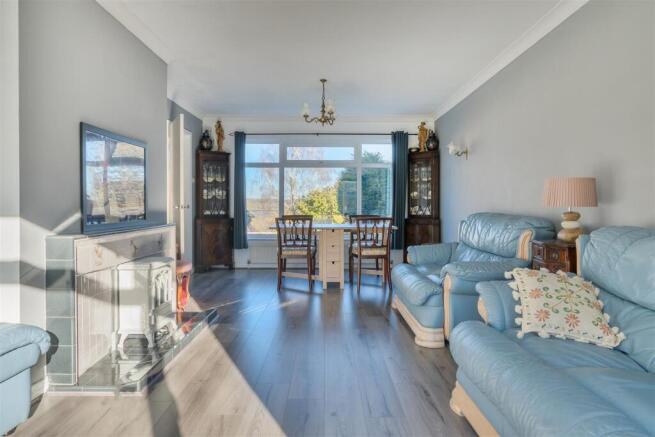 Living Room Diner.jpg