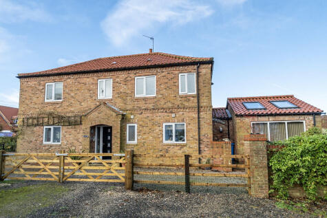 Driffield Road, Huggate