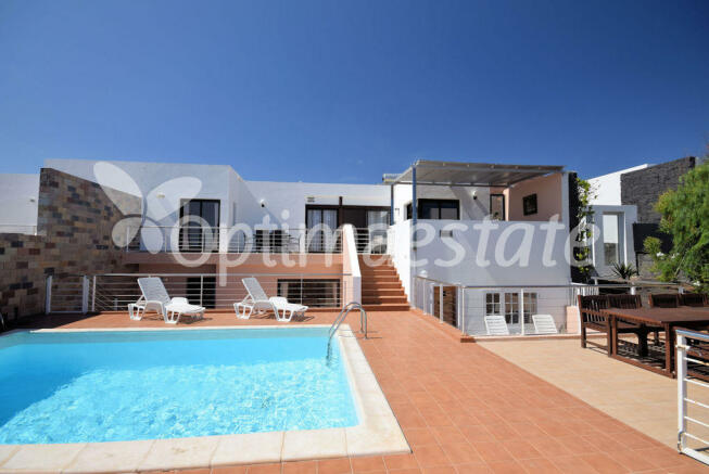 6 Bedroom Villa For Sale In Playa Blanca Lanzarote Canary