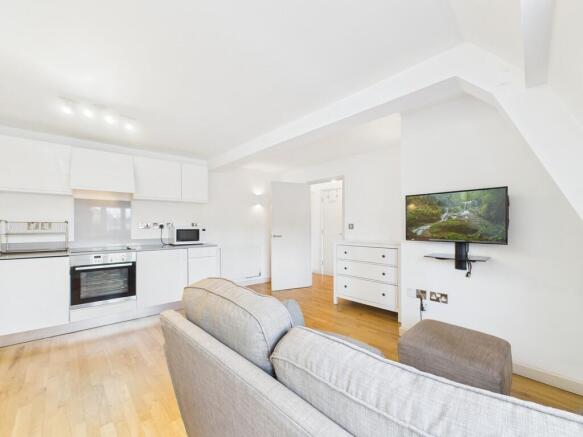 Lounge / Kitchen