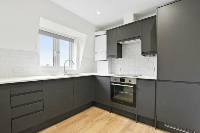 10-3abbGCHAM - 24A Oakleigh Court - Kitchen -Or...