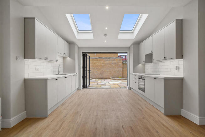 11-94efGCHAM - 27A Church Lane - Kitchen 2 -Ori...