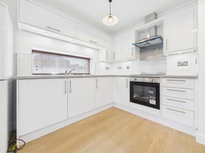 Markham Quay, Camlough Walk