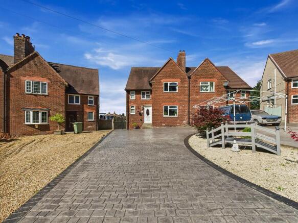 CAM04273G0-PR0154...