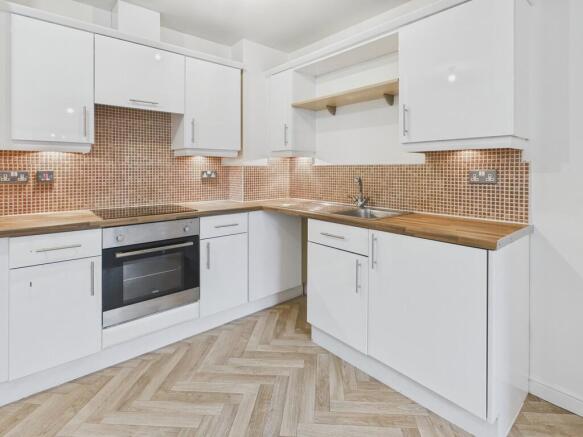 CAM04273G0-PR0225...