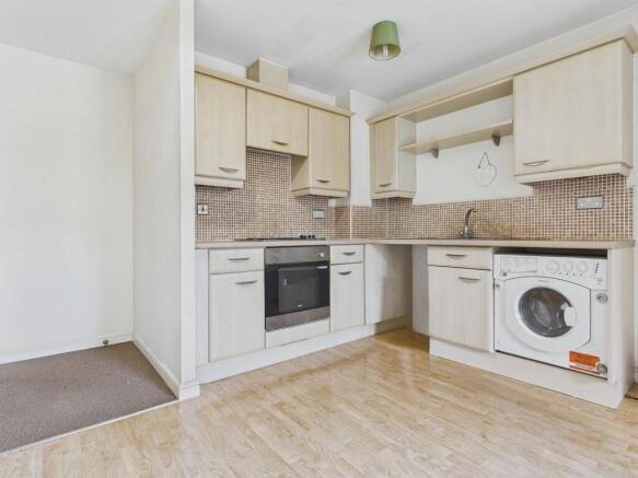 CAM04273G0-PR0191...