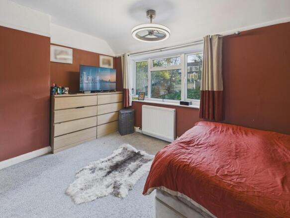 CAM04273G0-PR0221...