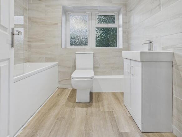 CAM04273G0-PR0224...