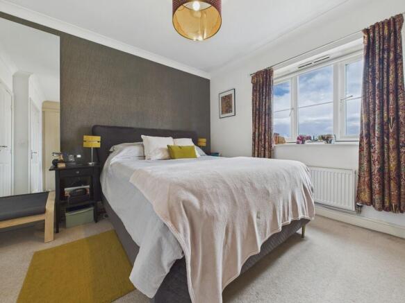 CAM04273G0-PR0102...