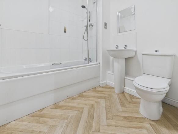 CAM04273G0-PR0225...