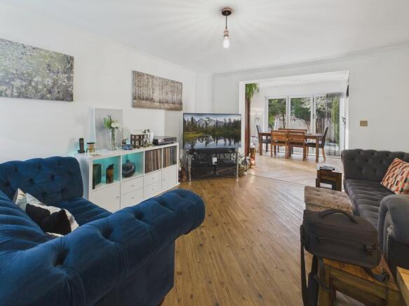 CAM04273G0-PR0252...