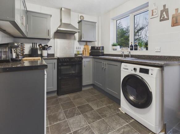 CAM04273G0-PR0261...