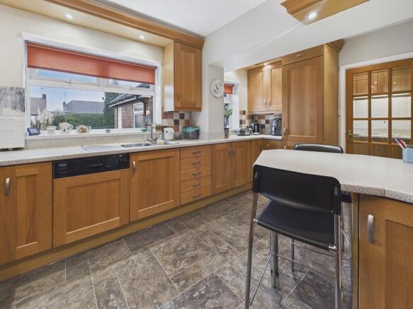 CAM04273G0-PR0251...