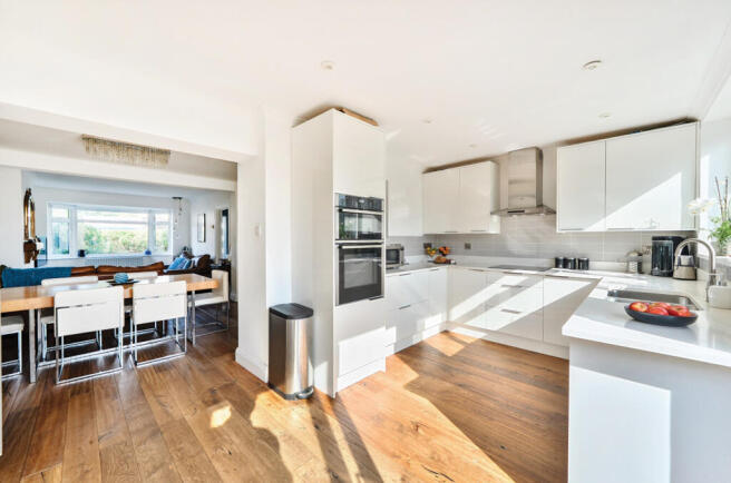 1326371-11-68873f3138982