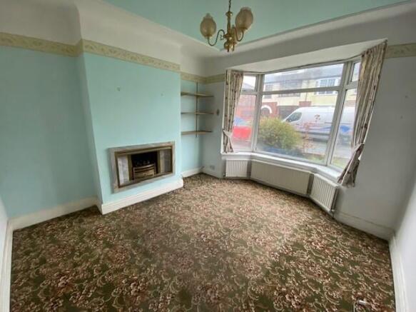Front Lounge T202505161522.jpg