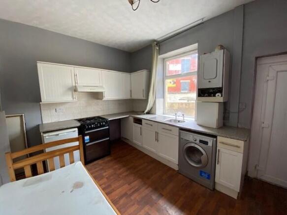 KITCHEN T202506131324.jpg