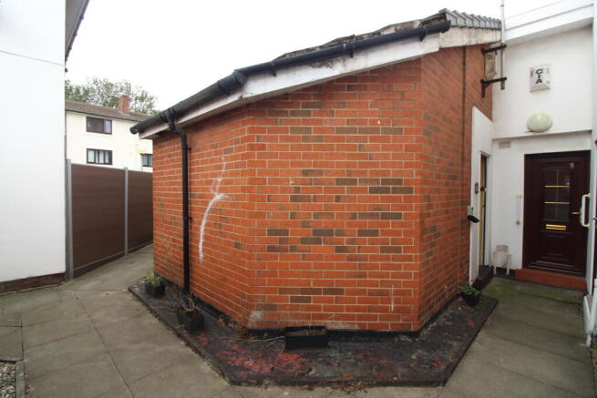 External T202510101022.jpg