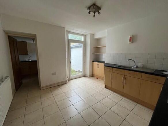 Kitchen T202509221419.jpg