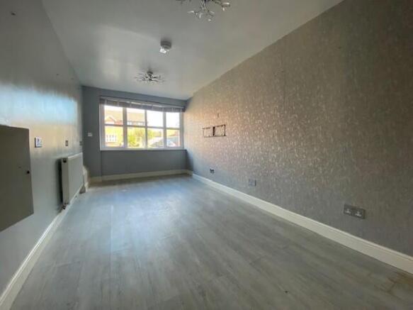 2ND RECEPTION ROOM T202509241201.jpg