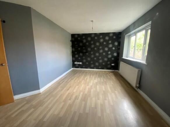 LOUNGE T202509101147.jpg