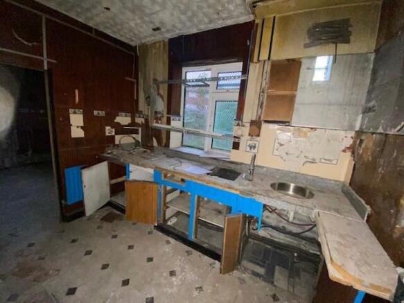 KITCHEN 2 T202510231607.jpg