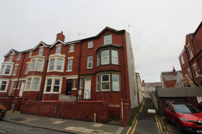 External 2 T202510280953.jpg