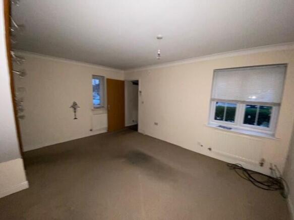 Lounge 2 T202511191039.jpg